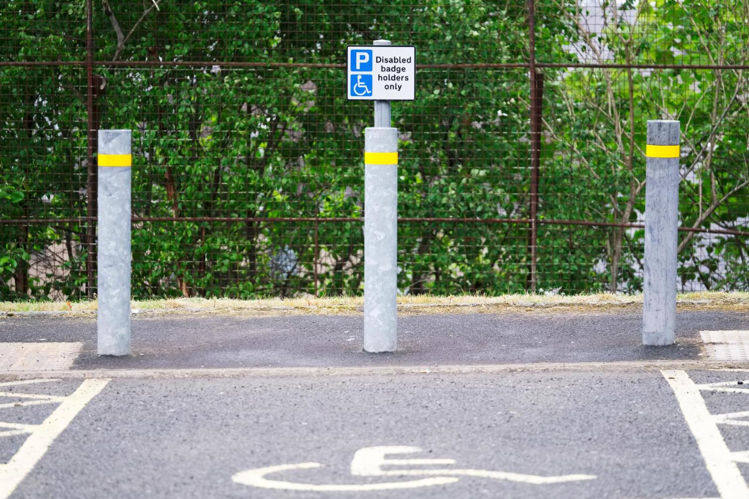 Sign Installation Services 1
